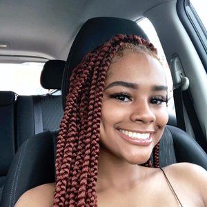 Meet your Posher, Toni